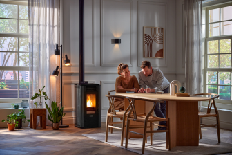 Stufa a pellet Fiorina 74-2 S-Line grigio/nero